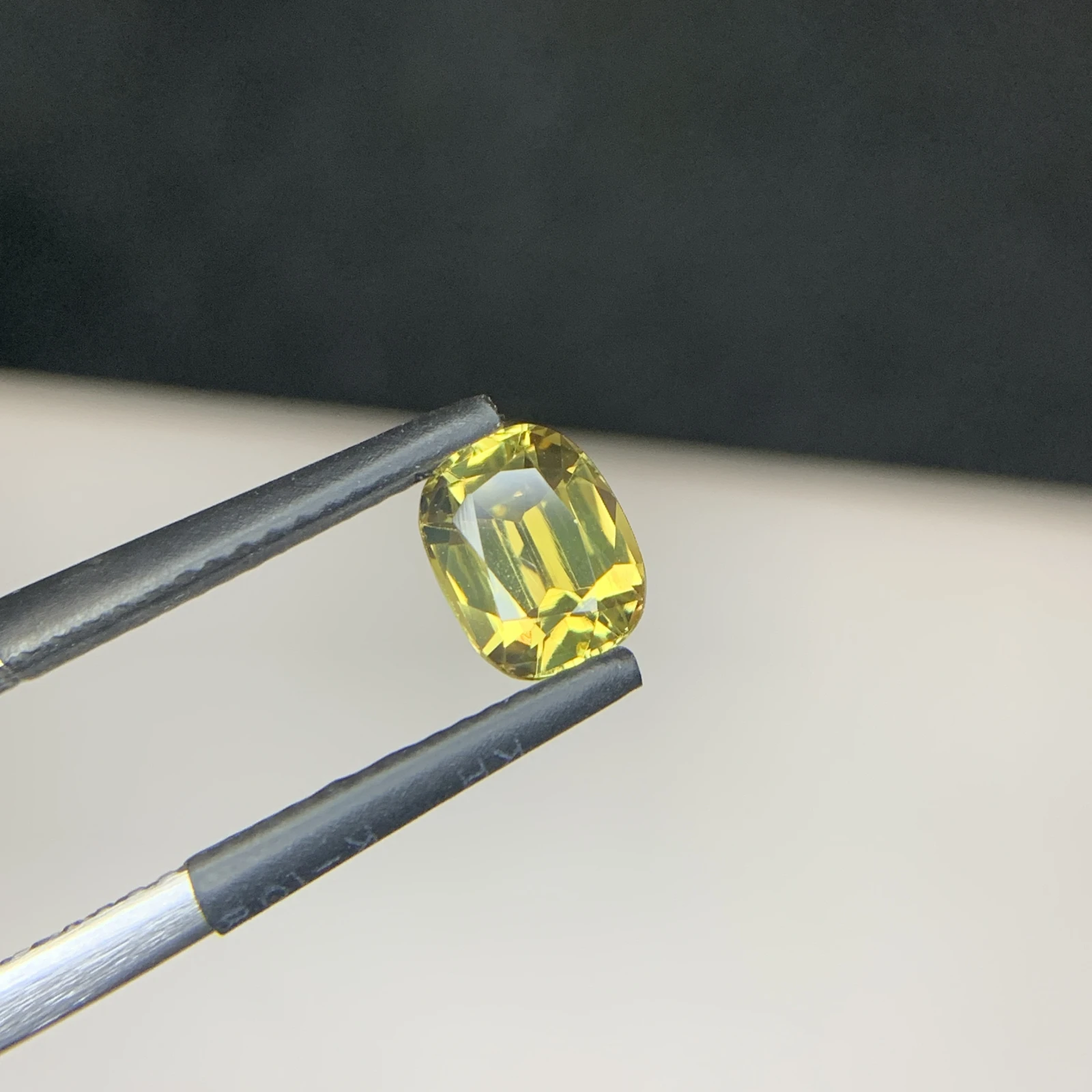 1.35 ct Natural Brownish Yellow Chrysoberyl Cushion Shape Loose Gemstone from Sri Lanka — view 9